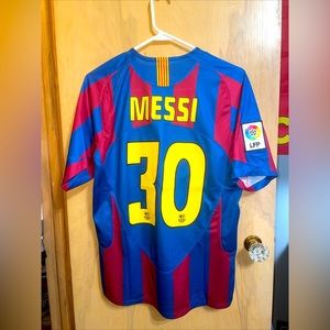 Nike Vintage FC Barcelona 2005/06 Mens Size Small Soccer Jersey Lionel Messi #30